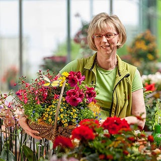 Profi-Pflanzservice in der Gärtnerei Rühe in Mirow